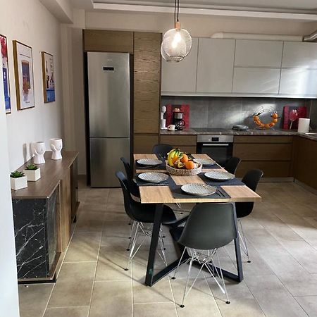 Olive Hill Apartment Karpofora ภายนอก รูปภาพ