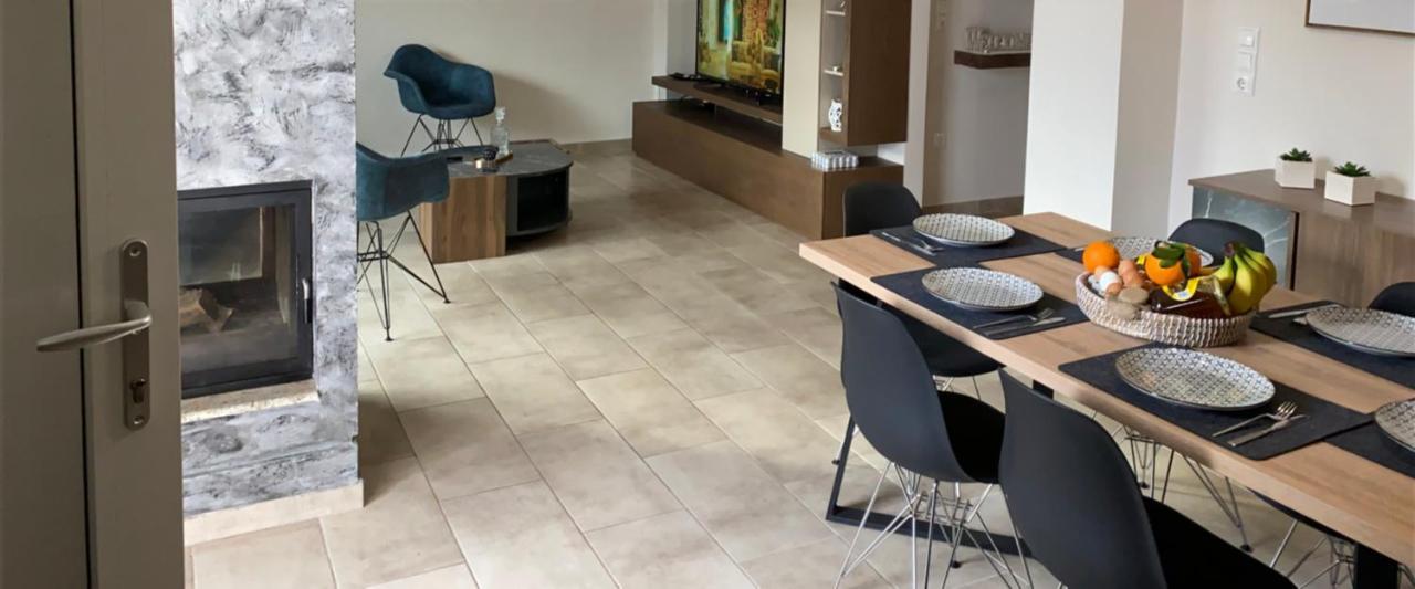 Olive Hill Apartment Karpofora ภายนอก รูปภาพ